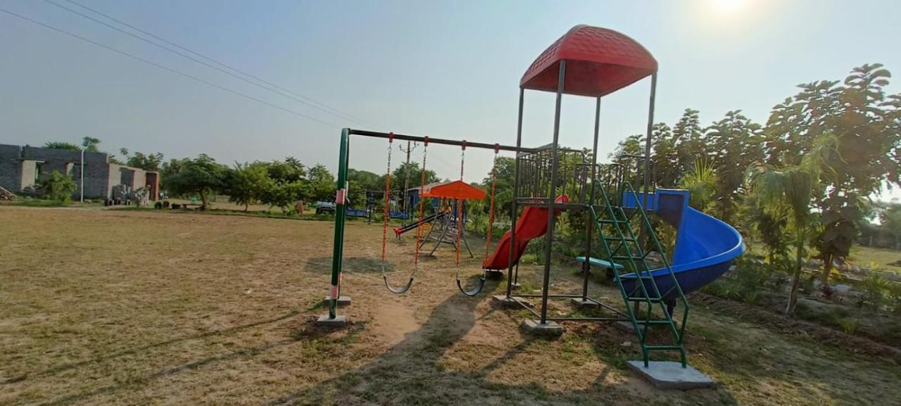 Modhera Sunrise Resort - Tents Bhungas Jungle Restaurants & Candlelight Dining Kalri المظهر الخارجي الصورة
