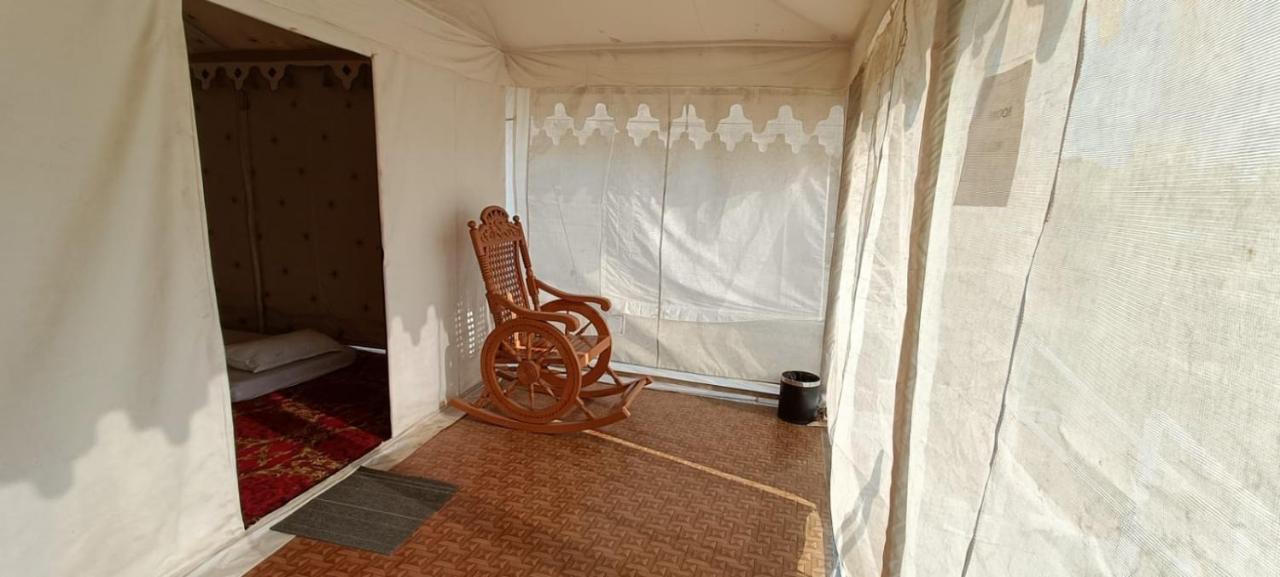 Modhera Sunrise Resort - Tents Bhungas Jungle Restaurants & Candlelight Dining Kalri المظهر الخارجي الصورة