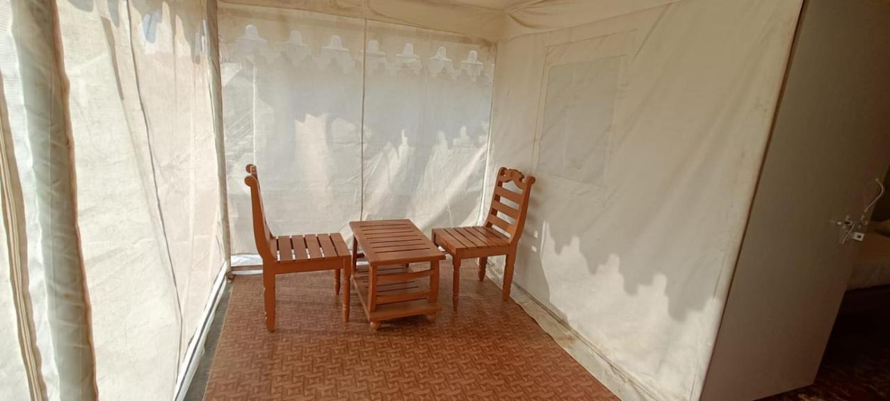 Modhera Sunrise Resort - Tents Bhungas Jungle Restaurants & Candlelight Dining Kalri المظهر الخارجي الصورة