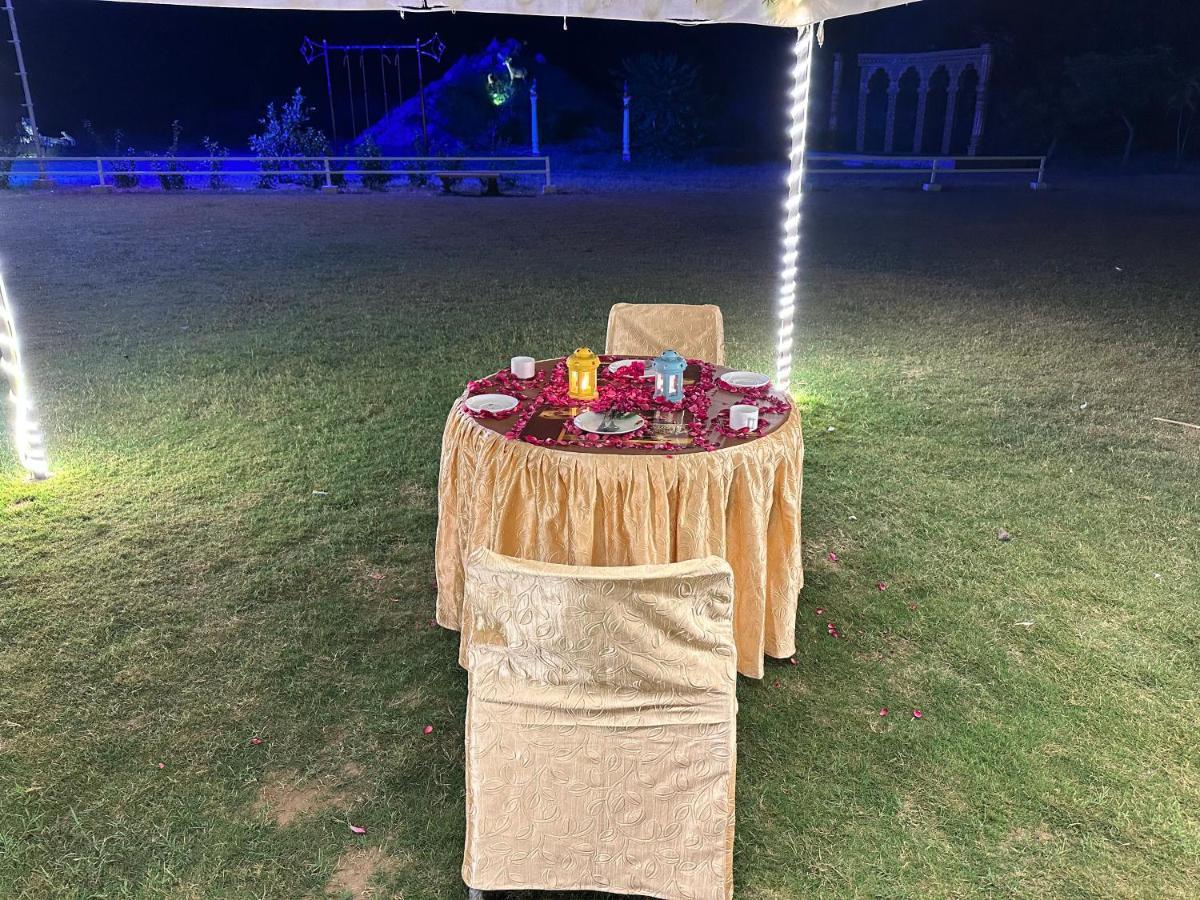 Modhera Sunrise Resort - Tents Bhungas Jungle Restaurants & Candlelight Dining Kalri المظهر الخارجي الصورة